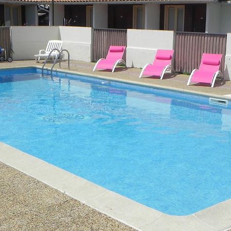 Hotel Les Pins Уртен Екстер'єр фото