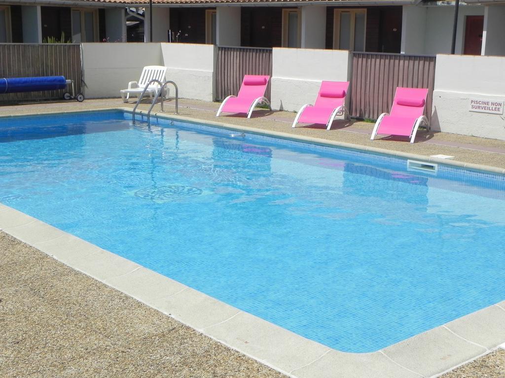 Hotel Les Pins Уртен Екстер'єр фото