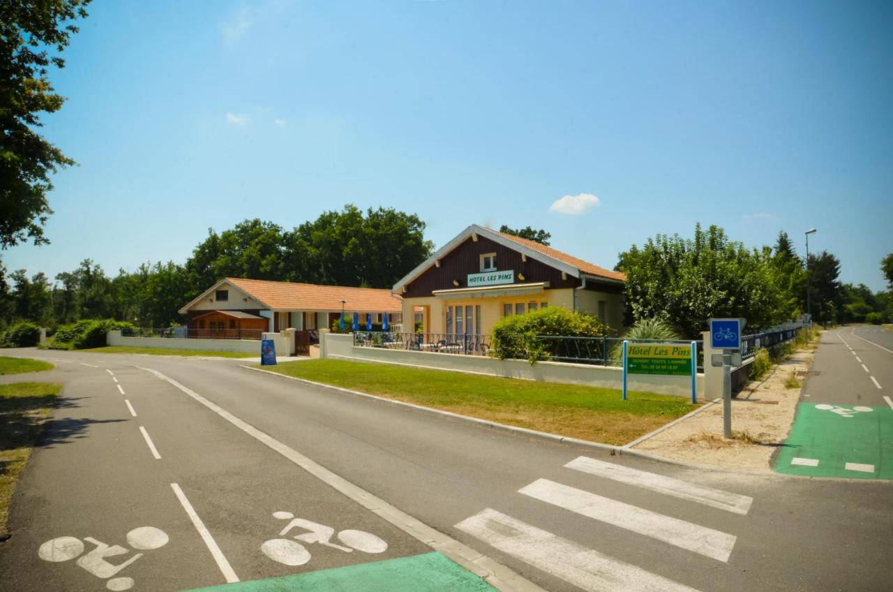 Hotel Les Pins Уртен Екстер'єр фото
